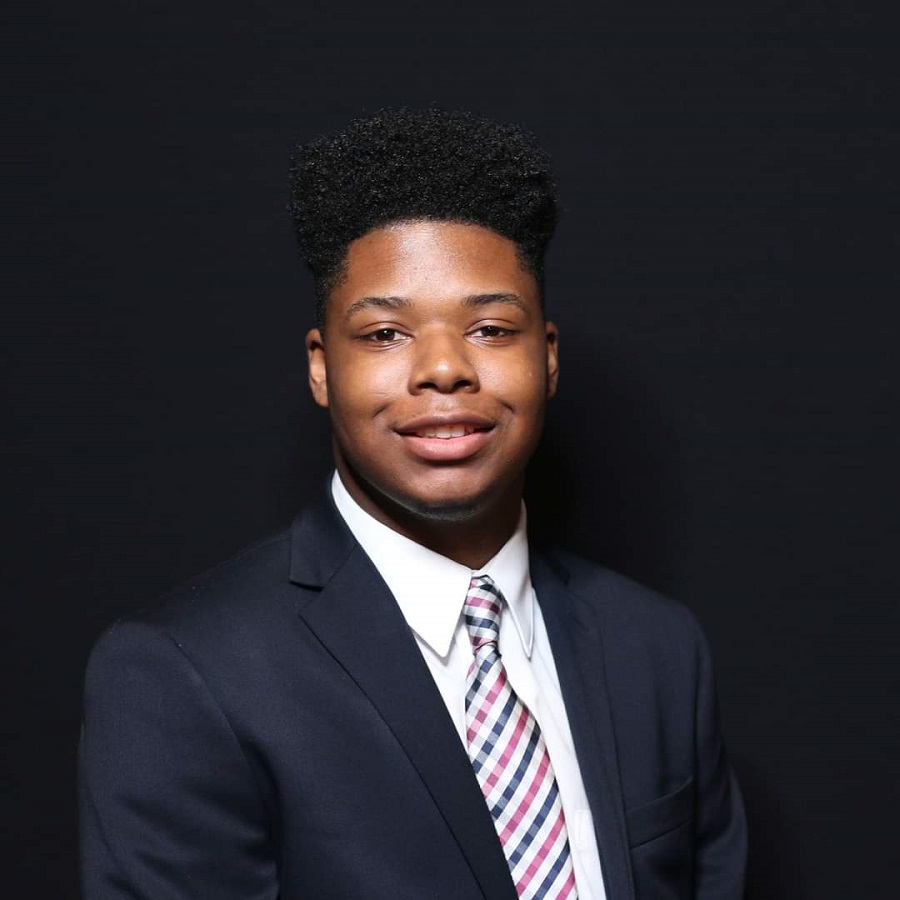 Da’Shek Boone’s journey continues as he joins Hopeworks staff to inspire and support trainees!